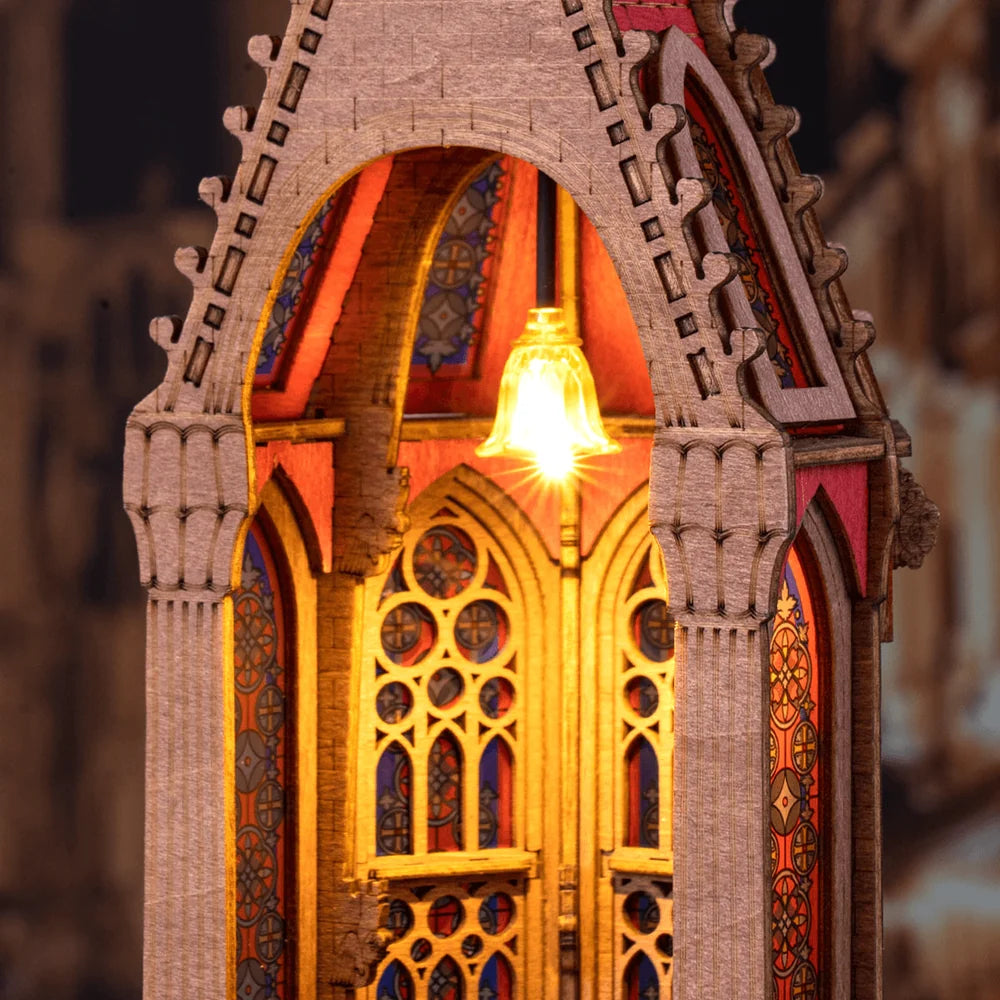 Detalj från booknook Rose Window Cathedral