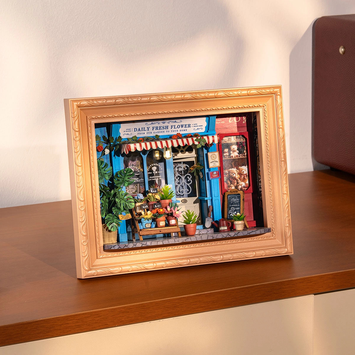 Book nook diorama: Daily Fresh Flower från Robotime