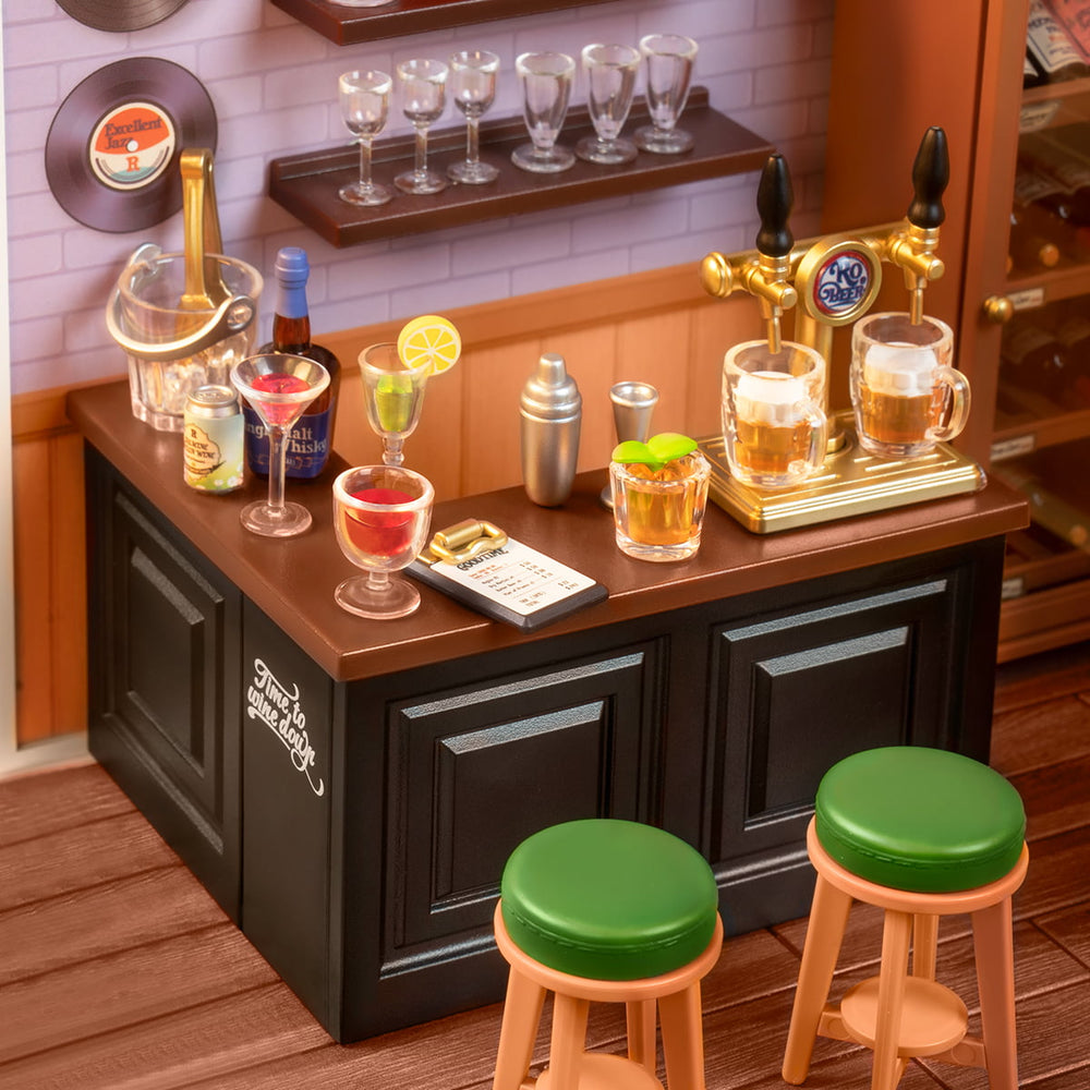 Leisurely Cheers Bar – Mini diorama – Robotime – Sverige