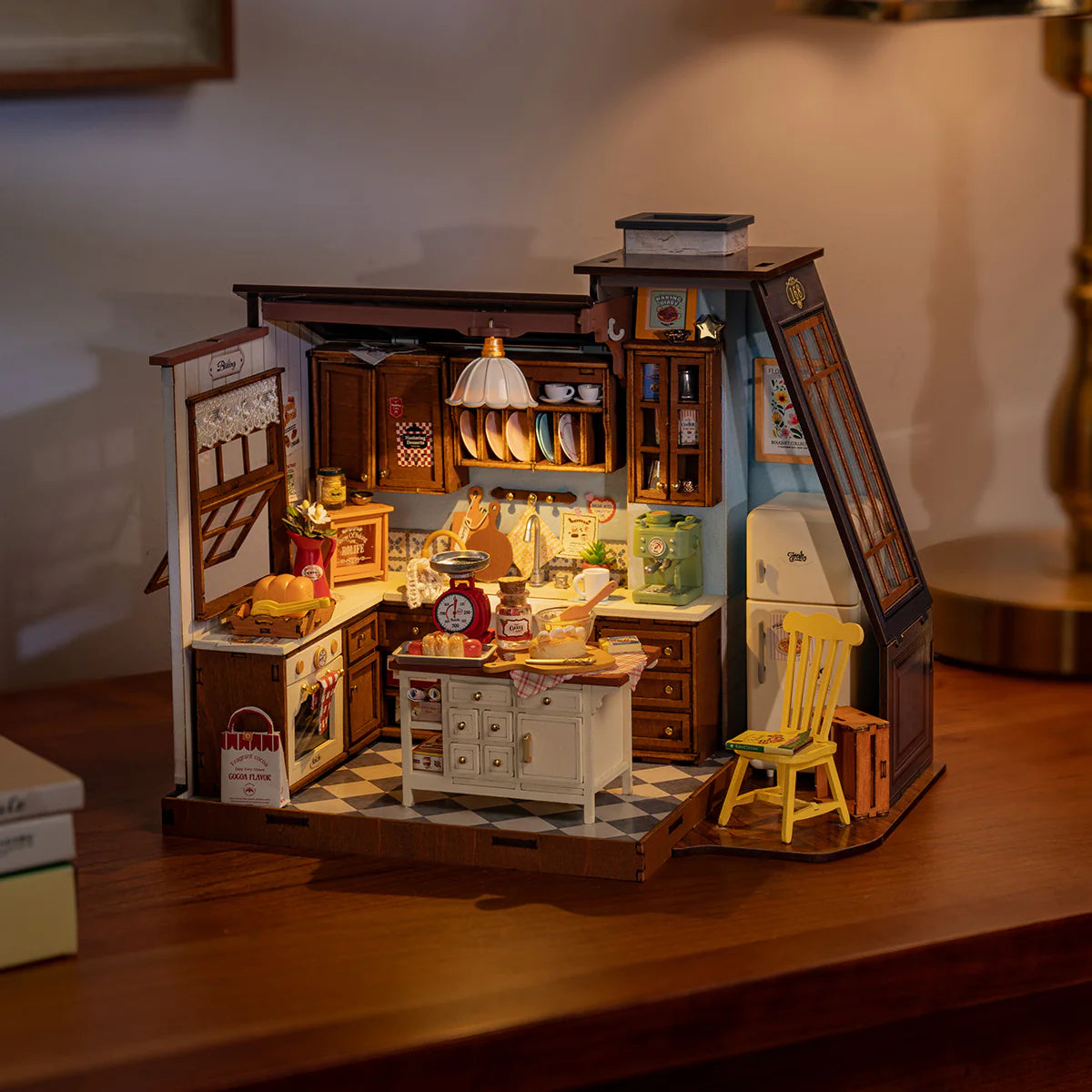Rolife Baking Kitchen DIY kit byggsats – dockhus för vuxna – med LED-belysning