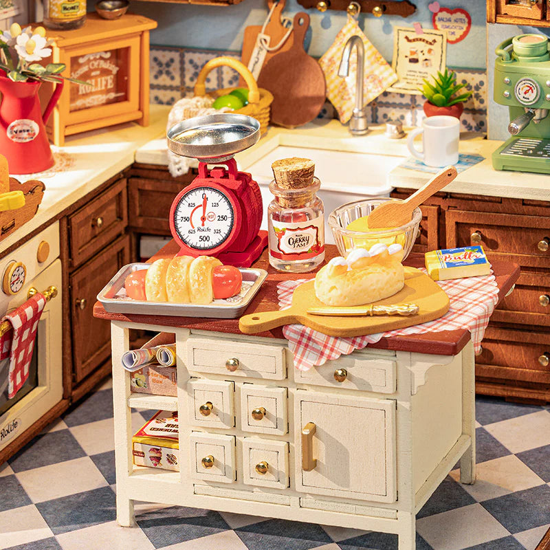 Detalj från Baking Kitchen DIY kit byggsats föreställande ett kök i miniatyrskala 1:18