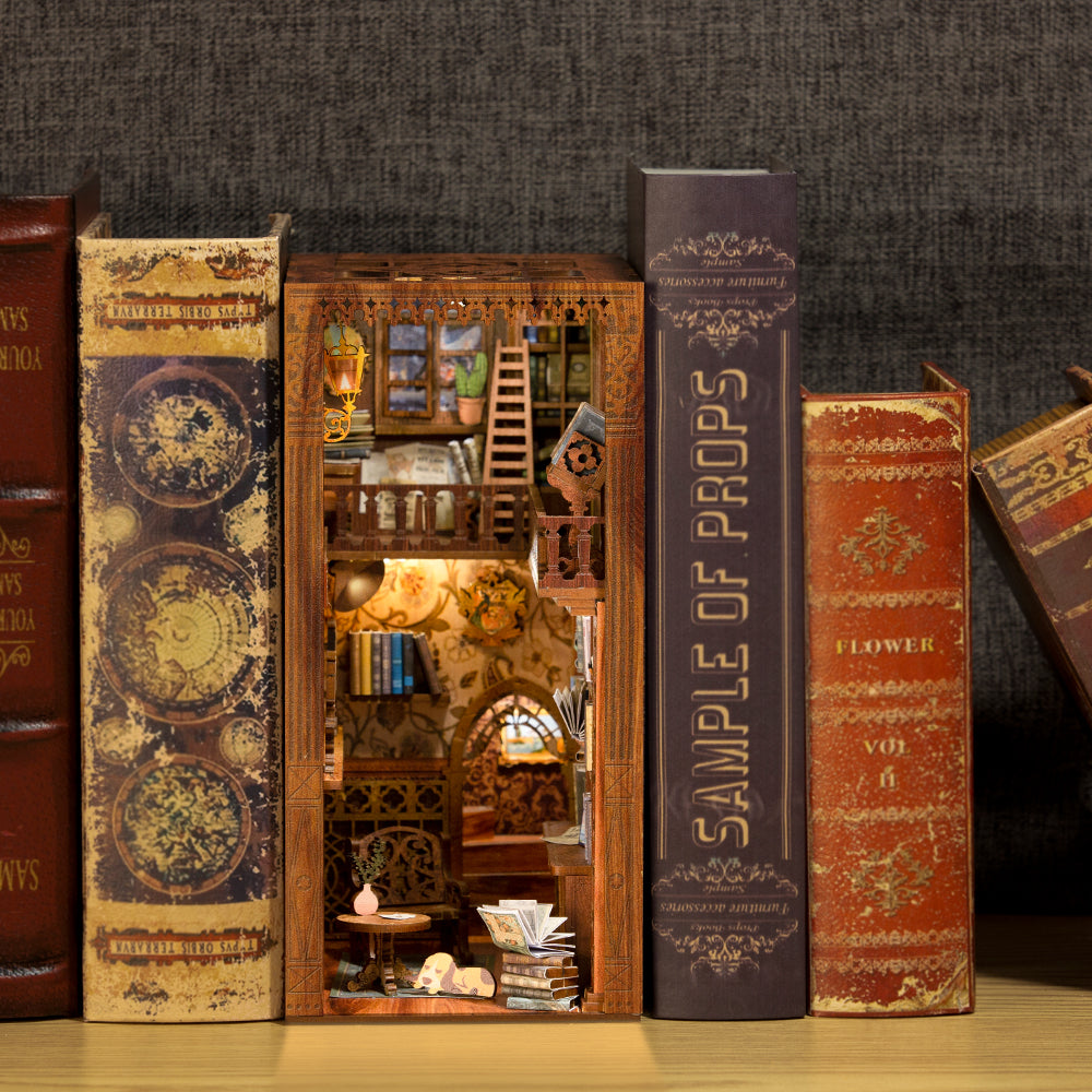 Book nook: Eternal Bookstore